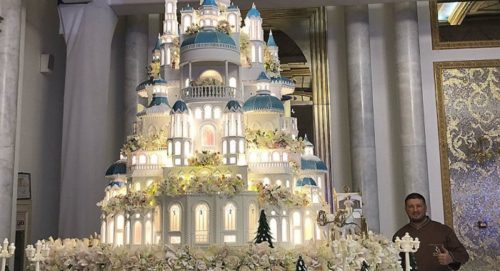 У мережу потрапили фото весільного торту за майже 180 тисяч доларів (фото, відео)